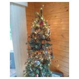 Christmas Tree & Christmas Decor