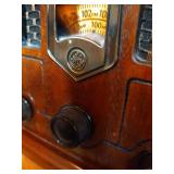Vintage Style GE Radio