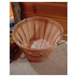 Mirror, Baskets & Bath Mats