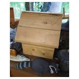 Birdhouses, Feeders, Yard Decor, Etc