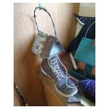 Birdhouses, Feeders, Yard Decor, Etc