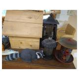 Birdhouses, Feeders, Yard Decor, Etc