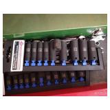 KiQ Series Rolling Toolbox  & Contents - Very Nice!