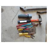 Miscellaneous Tools - Crowbars, Level, Toolbelt, Etc
