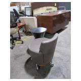 JASPER STOOL AND FLUID INTERIORS JASPER STOOL AND FLUID INTERIORS