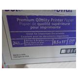 Xerox 2500 Sheets White 8.5 x 11" C... Xerox 2500 Sheets White 8.5 x 11" C...