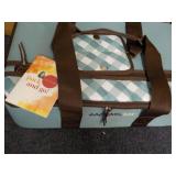 Rachael Ray Pack and Go 16 x 10 x 5... Rachael Ray Pack and Go 16 x 10 x 5...