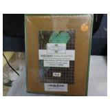 4 ft x 6 ft Instant Wall Planter... 4 ft x 6 ft Instant Wall Planter...