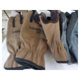 6 Pair of Gloves... 6 Pair of Gloves...
