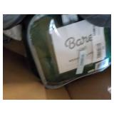 pallet of New Overstock from a majo... pallet of New Overstock from a majo...