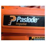 Paslode IM250 II Cordless 16 Gauge Finish Nailer with Case and Accessories Paslode IM250 II Cordless 16 Gauge Finish Nailer with Case and Accessories