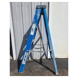 Keller 67 Series 4ft Fiberglass Step Ladder Model 674 Type II Keller 67 Series 4ft Fiberglass Step Ladder Model 674 Type II