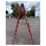Keller KPro 8 ft Fiberglass Step Ladder 300 lb Capacity Keller KPro 8 ft Fiberglass Step Ladder 300 lb Capacity