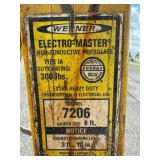Werner 6 ft Electro-Master Fiberglass Step Ladder, Model 7206 Werner 6 ft Electro-Master Fiberglass Step Ladder, Model 7206