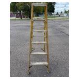Werner 6 ft Electro-Master Fiberglass Step Ladder, Model 7206 Werner 6 ft Electro-Master Fiberglass Step Ladder, Model 7206
