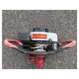 Earthquake 9000 Gas-Powered Auger with Tecumseh 3.0 HP Engine Earthquake 9000 Gas-Powered Auger with Tecumseh 3.0 HP Engine
