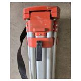 David White Model 9050 Aluminum Tripod with Strap David White Model 9050 Aluminum Tripod with Strap