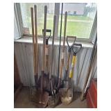 Group of Assorted Garden and Digging Shovels Group of Assorted Garden and Digging Shovels