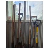 Group of Assorted Garden and Digging Shovels Group of Assorted Garden and Digging Shovels