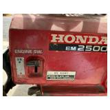 Honda EM2500 Portable Gas Generator with Damage - Working Condition Unknown Honda EM2500 Portable Gas Generator with Damage - Working Condition Unknown