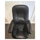 Black Faux Leather Adjustable Office Chair with Armrests Black Faux Leather Adjustable Office Chair with Armrests