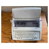 Brother GX-6750 Correctronic Electronic Typewriter Brother GX-6750 Correctronic Electronic Typewriter