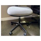 Set of 2 Office Chairs Including High-Back Faux Leather and Gray Fabric Chair Set of 2 Office Chairs Including High-Back Faux Leather and Gray Fabric Chair