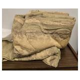 Queen Comforter Set with Decorative Pillow and Pillow Shams Queen Comforter Set with Decorative Pillow and Pillow Shams