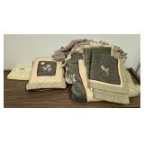 Queen Size Bedding Set with Decorative Pillow and Grand Patrician Museum Collection Blanket Queen Size Bedding Set with Decorative Pillow and Grand Patrician Museum Collection Blanket