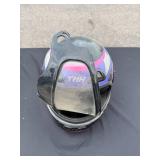 Pair of Full Face Motorcycle Helmets Bell Polaris and THH Large Pair of Full Face Motorcycle Helmets Bell Polaris and THH Large