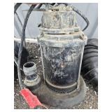 Wayne SPF33 Thermoplastic Submersible Sump Pump with Pipe Fittings Wayne SPF33 Thermoplastic Submersible Sump Pump with Pipe Fittings