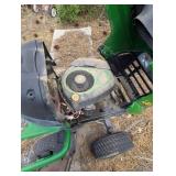 John Deere LA115 Riding Lawn Mower John Deere LA115 Riding Lawn Mower