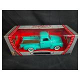 Yat Ming 1:18 Diecast 1950 GMC Pick Up Truck Model in Box Yat Ming 1:18 Diecast 1950 GMC Pick Up Truck Model in Box