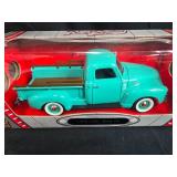 Yat Ming 1:18 Diecast 1950 GMC Pick Up Truck Model in Box Yat Ming 1:18 Diecast 1950 GMC Pick Up Truck Model in Box