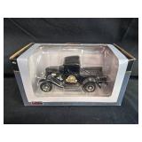 SpecCast Die-Cast Metal 1:25 Scale Vehicle Replica Pickup Truck SpecCast Die-Cast Metal 1:25 Scale Vehicle Replica Pickup Truck