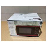 Mainstays 0.7 Cu ft Countertop Microwave Oven, 700 Watts, Red