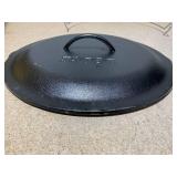 Lodge Cast Iron 9 Quart Seasoned Cast Iron Camp Dutch Oven With Bail Handle