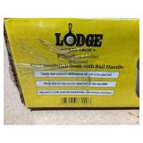 Lodge Cast Iron 9 Quart Seasoned Cast Iron Camp Dutch Oven With Bail Handle