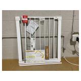 Safety 1st Pressure-Check Gate with SecureTech