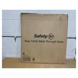 Safety 1st Pressure-Check Gate with SecureTech