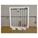 Safety 1st Pressure-Check Gate with SecureTech