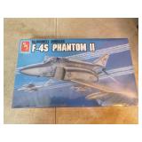 4 Ertl AMT Airplane Model Kits 4 Ertl AMT Airplane Model Kits