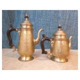 2 Brass Teapots 2 Brass Teapots