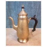 2 Brass Teapots 2 Brass Teapots