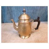 2 Brass Teapots 2 Brass Teapots