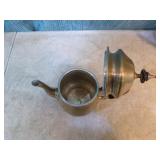2 Brass Teapots 2 Brass Teapots