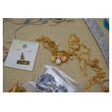 Fashion Jewelry Lot - Necklaces, Bracelets, Brooches, Earrings, Pins Fashion Jewelry Lot - Necklaces, Bracelets, Brooches, Earrings, Pins