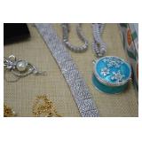 Fashion Jewelry Lot - Necklaces, Bracelets, Brooches, Earrings, Pins Fashion Jewelry Lot - Necklaces, Bracelets, Brooches, Earrings, Pins