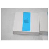 Set of 4 Apple 2021 AirTags in Gift Packaging Set of 4 Apple 2021 AirTags in Gift Packaging