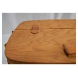 Longaberger Handwoven Picnic Basket with Lid 15 in Longaberger Handwoven Picnic Basket with Lid 15 in